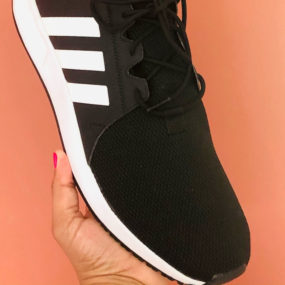 Adidas Sneakers